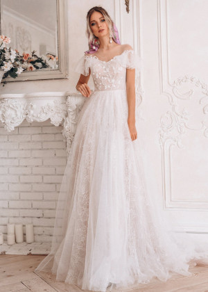 Ivory Lace Wedding Dress With Dusty Rose Lining